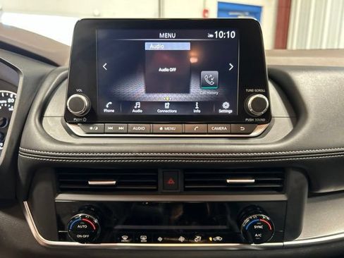 Used 2023 Nissan Rogue SV AWD/4WD image 23