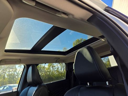 New 2025 Mitsubishi Outlander SEL image 19