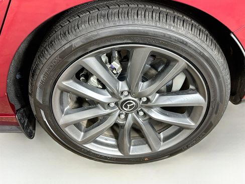Used 2019 MAZDA MAZDA3 AWD Hatchback image 11