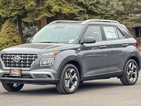 New 2026 Hyundai Venue SEL image 8