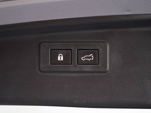 Used 2023 Subaru Outback Limited AWD/4WD image 17