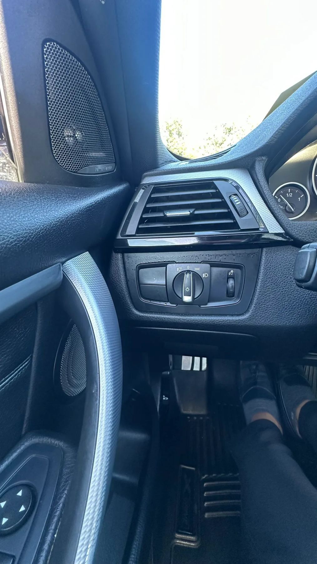 Used 2013 BMW 335i xDrive Sedan AWD/4WD image 13