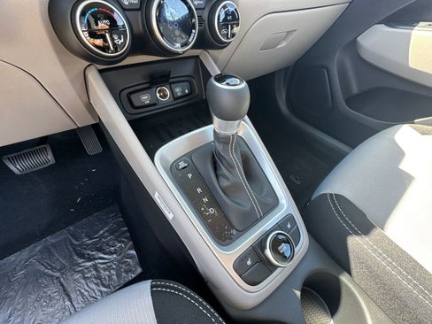 New 2026 Hyundai Venue SEL image 30