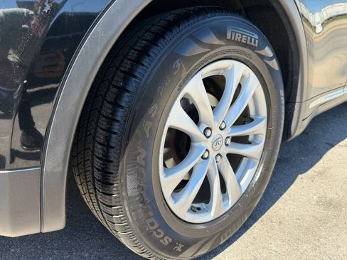 Used 2017 INFINITI QX70 AWD image 26