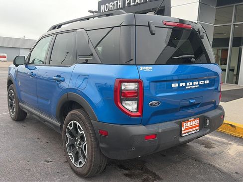 Used 2025 Ford Bronco Sport Outer Banks w/ Outer Banks Tech Package+ AWD/4WD image 8