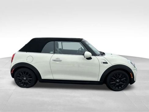 Used 2016 MINI Cooper Convertible image 8