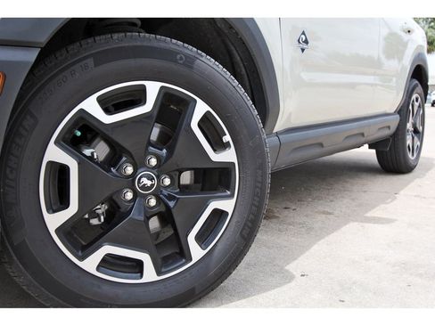 Used 2024 Ford Bronco Sport Outer Banks AWD/4WD image 30