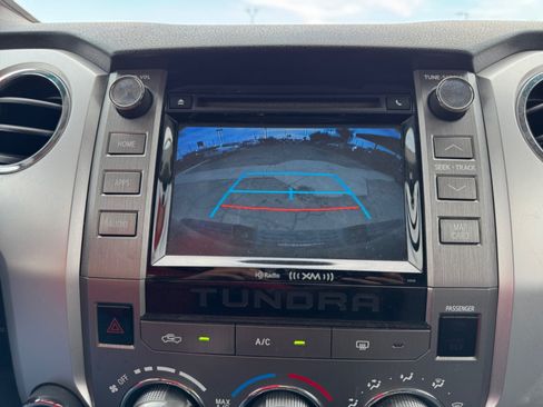 Used 2016 Toyota Tundra SR5 w/ SR5 Upgrade Package AWD/4WD image 21