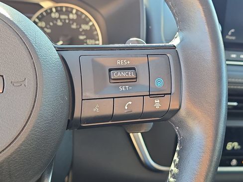 Used 2023 Nissan Rogue SV w/ SV Premium B Package AWD/4WD image 13