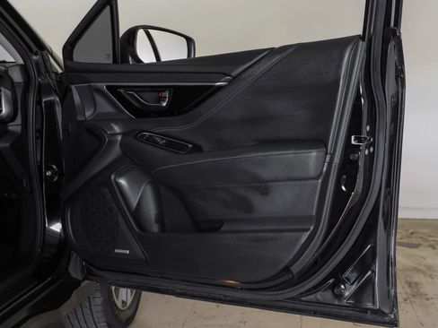 Used 2023 Subaru Outback Limited image 41