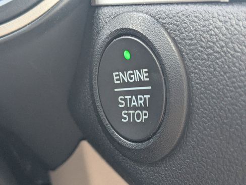 Certified 2022 Ford Escape SEL w/ Technology Package FWD image 30
