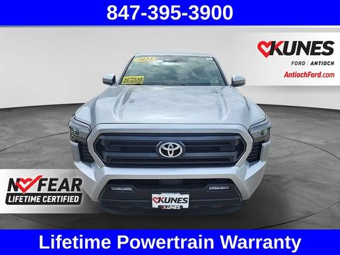 Used 2024 Toyota Tacoma SR5 AWD/4WD image 2