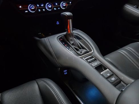 Certified 2024 Honda HR-V EX-L image 32