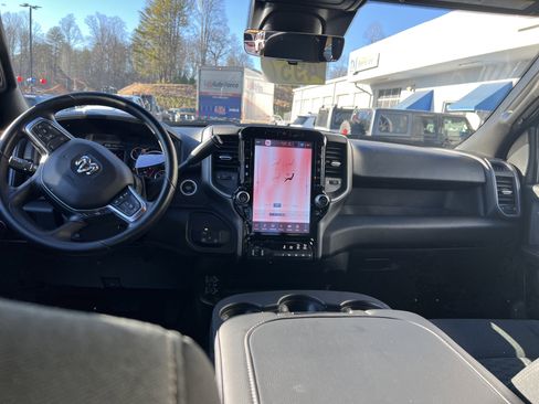 Used 2025 RAM 3500 Tradesman image 17