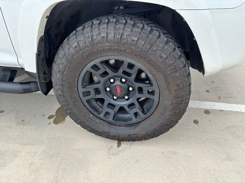 Certified 2024 Toyota 4Runner SR5 Premium AWD/4WD image 14