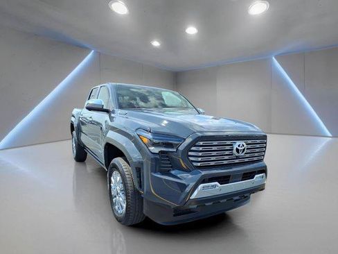 Certified 2026 Toyota Tacoma Limited AWD/4WD image 22