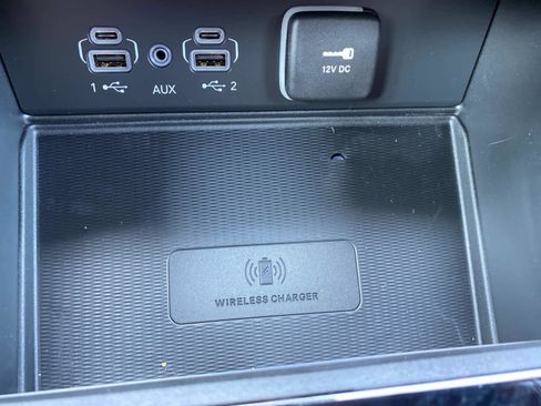 New 2025 Jeep Grand Cherokee Altitude image 10