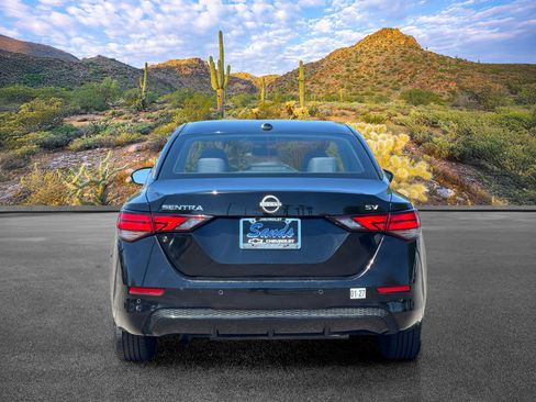 Used 2024 Nissan Sentra SV FWD image 5