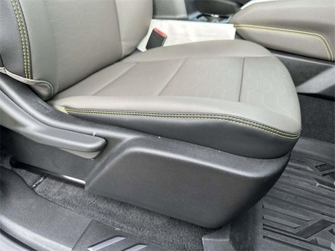 Used 2026 Chevrolet Colorado ZR2 w/ Technology Package image 26