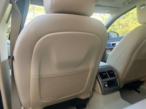 Used 2010 Jaguar XF Luxury image 31