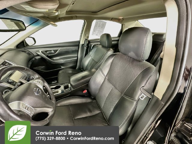 Used 2016 Nissan Altima 3.5 SL FWD image 23