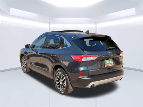 Used 2022 Ford Escape Titanium w/ Titanium Premium Package FWD image 10
