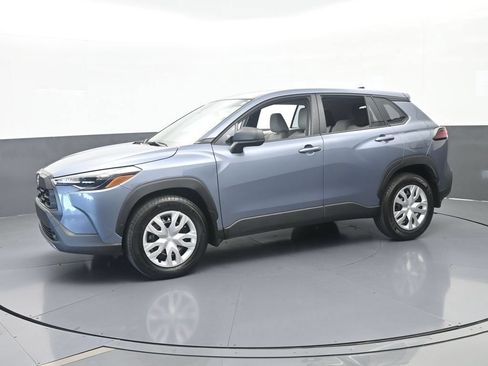 Used 2026 Toyota Corolla Cross L FWD image 2
