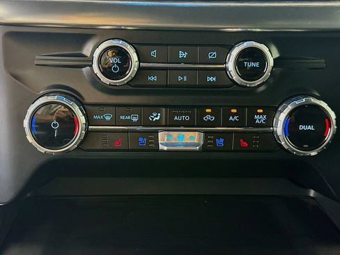 Used 2023 Ford F150 Lariat w/ Max Trailer Tow Package AWD/4WD image 17
