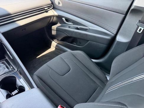 Used 2023 Hyundai Elantra SEL w/ Convenience Package FWD image 17