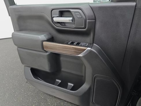 Used 2019 Chevrolet Silverado 1500 LT AWD/4WD image 25