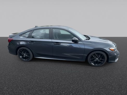 Used 2025 Honda Civic Sport image 10