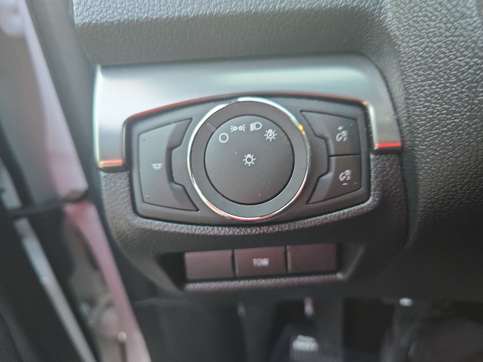 Used 2019 Ford Explorer XLT w/ Class III Trailer Tow Package AWD/4WD image 26