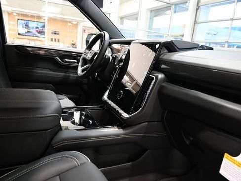 New 2026 GMC Yukon XL Elevation image 14