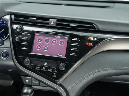 Used 2019 Toyota Camry SE w/ Convenience Package image 26