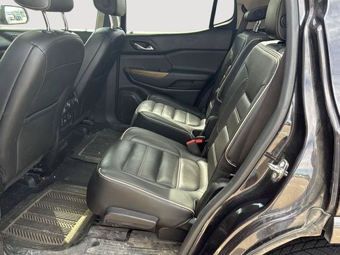 Used 2018 GMC Acadia Denali AWD/4WD image 3
