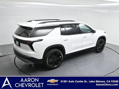New 2026 Chevrolet Traverse LT FWD image 58