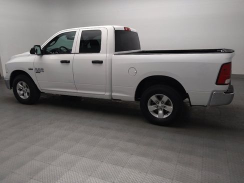 Used 2020 RAM 1500 Tradesman w/ Chrome Appearance Group AWD/4WD image 3