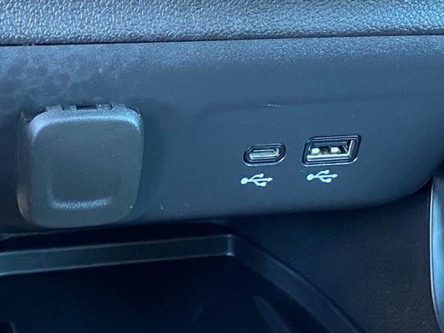 New 2025 Chevrolet TrailBlazer RS w/ Convenience Package image 19