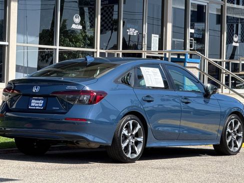 Certified 2025 Honda Civic Sport image 4