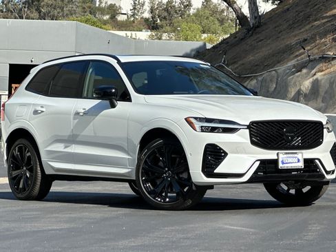 New 2026 Volvo XC60 T8 Ultra AWD/4WD image 2