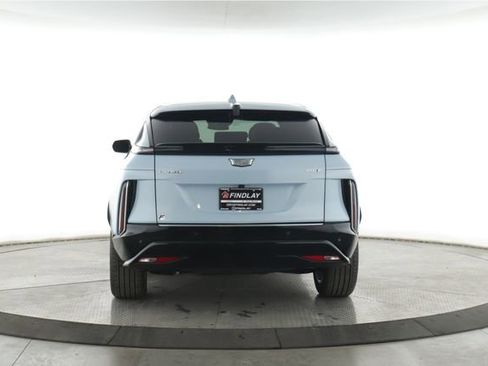Used 2024 Cadillac Lyriq Tech RWD image 11