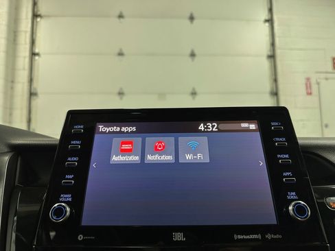 Used 2024 Toyota Camry XSE FWD image 31