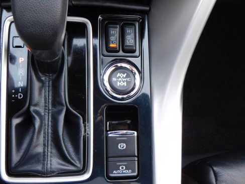 Used 2022 Mitsubishi Eclipse Cross SEL image 25