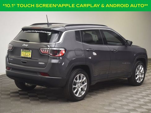 Used 2024 Jeep Compass Latitude AWD/4WD image 8