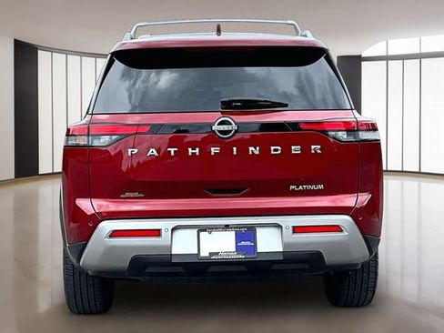 Used 2023 Nissan Pathfinder Platinum FWD image 5