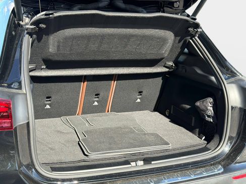 Used 2025 Mercedes-Benz GLA 35 AMG 4MATIC image 28