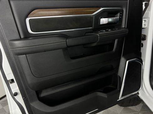 Used 2024 RAM 2500 Laramie image 27