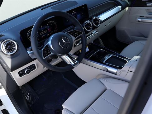 New 2026 Mercedes-Benz GLB 250 4MATIC image 29