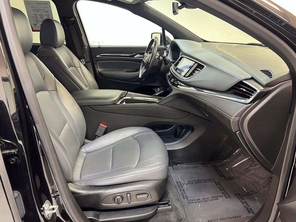 Used 2023 Buick Enclave Essence FWD image 34