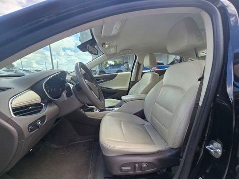 Used 2024 Chevrolet Malibu LT image 4